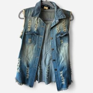 Vintage Sassybling blue denim vest with frayed hem and pockets. Sz S